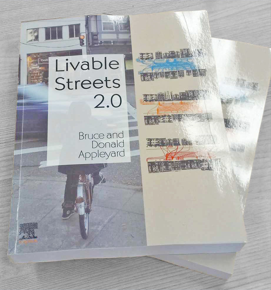 Couverture du livre « Livable Streets 2.0 » Crédits photo : Salomé Vallette, 2023