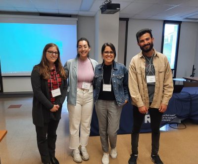 Récipiendaires du 20e Colloque de la Relève VRM De gauche à droite: Kim Pawliw (3e prix), Eva Doan-Lavoie (2e prix), Priscilla Dutra Dias Viola (1er prix) et Oussama Trabelsi (2e prix) Crédits photo : Salomé Vallette, 2023